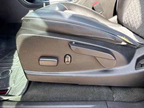 Used 2016 Chevrolet Colorado Z71 AWD/4WD image 26