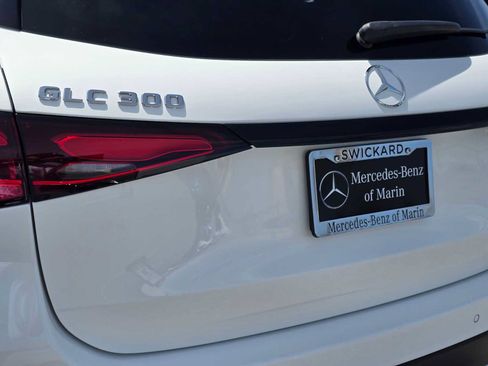 Used 2023 Mercedes-Benz GLC 300 4MATIC image 13