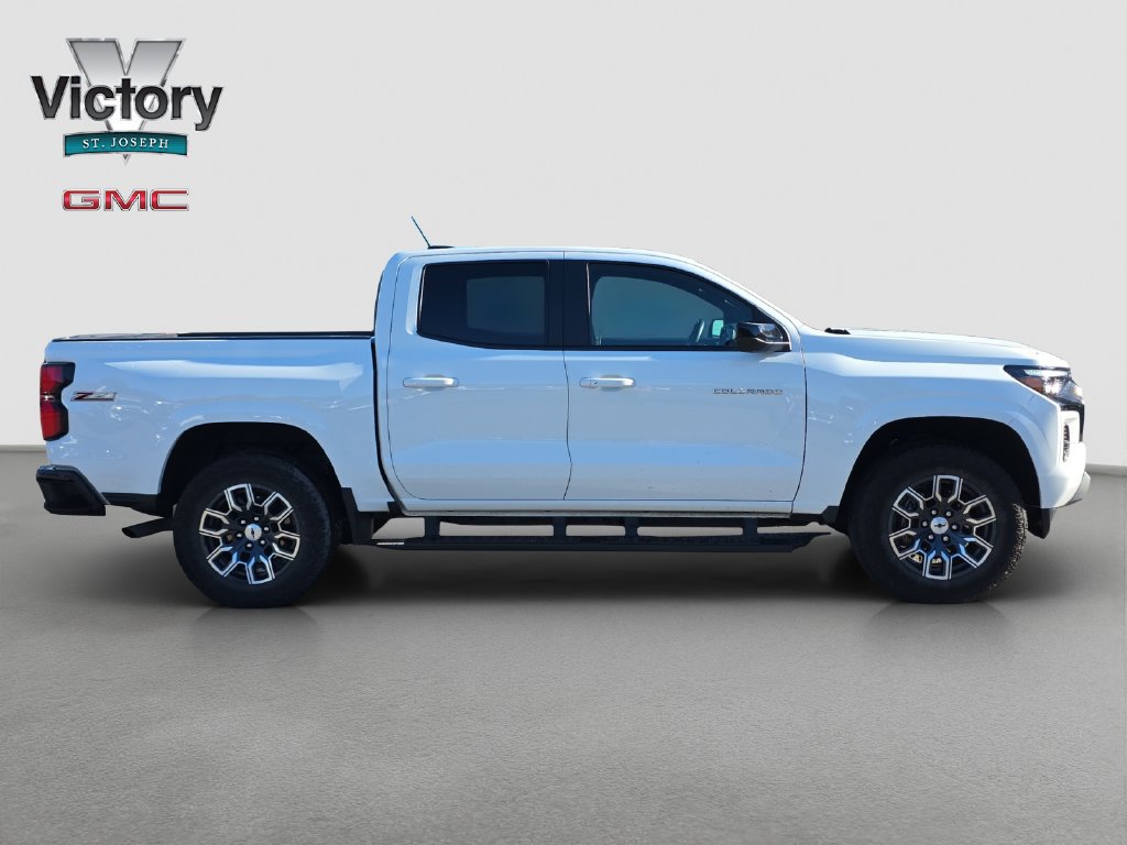 Used 2024 Chevrolet Colorado Z71 w/ Z71 Convenience Package 2 AWD/4WD image 19