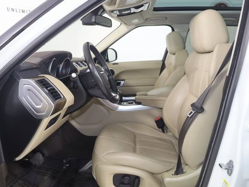 Used 2016 Land Rover Range Rover Sport SE image 12