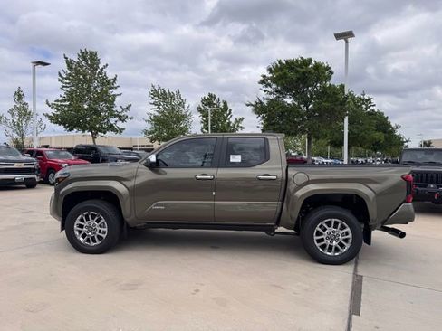 New 2026 Toyota Tacoma Limited AWD/4WD image 7