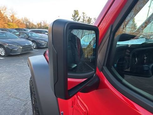 Used 2025 Jeep Wrangler Unlimited Rubicon 4xe w/ Convenience Group image 38