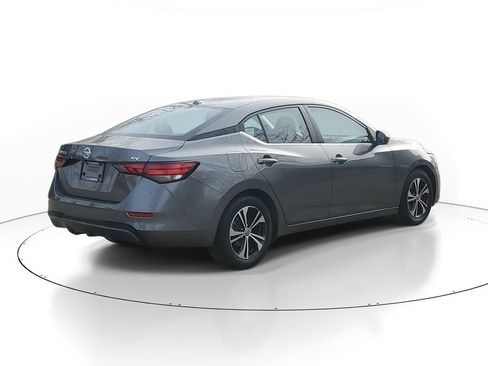 Used 2022 Nissan Sentra SV image 4