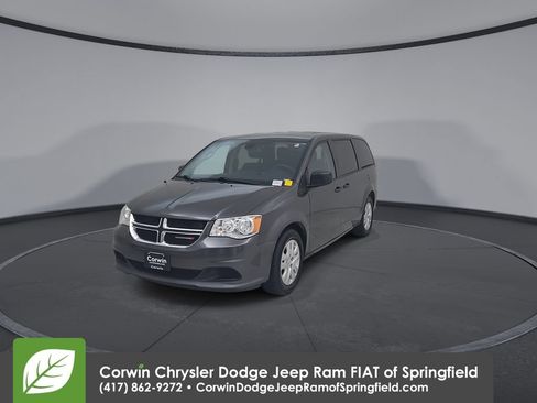 Used 2019 Dodge Grand Caravan SE FWD image 6