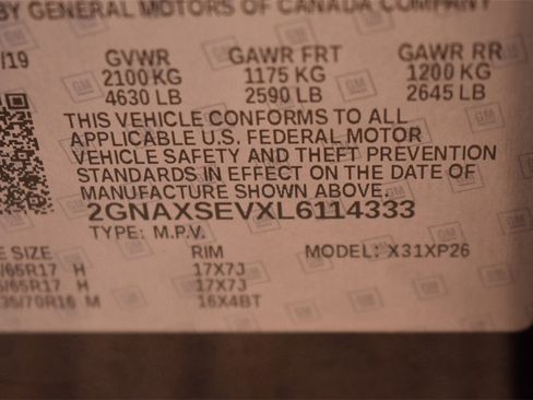 Used 2020 Chevrolet Equinox LS w/ LS Convenience Package image 39