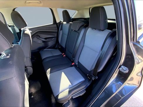 Used 2017 Ford Escape SE image 24