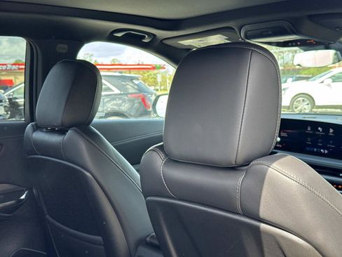 Used 2024 Cadillac XT4 Premium Luxury image 26