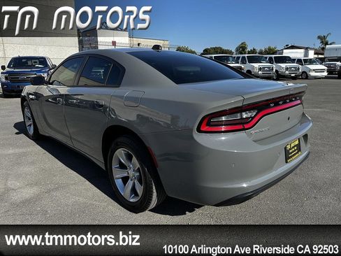 Used 2019 Dodge Charger Police w/ Integrated Display Package RWD image 4