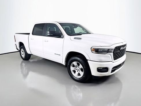 Used 2025 RAM 1500 Big Horn AWD/4WD image 3
