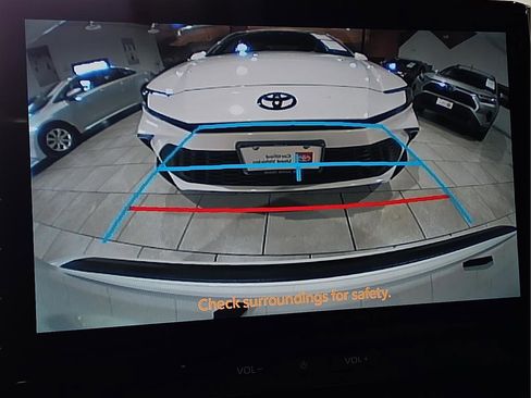 Certified 2025 Toyota Corolla SE w/ SE Premium Package image 23