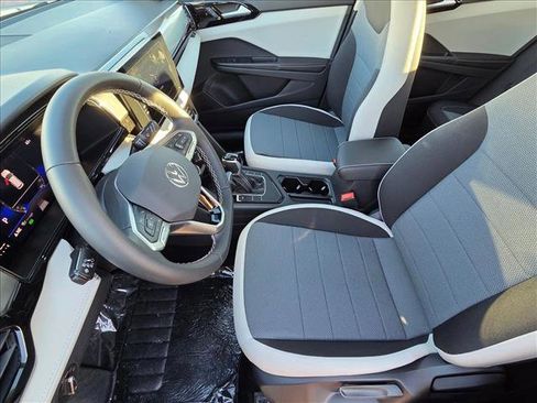 New 2026 Volkswagen Taos S image 4