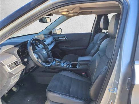 Used 2024 Mitsubishi Outlander SE image 20