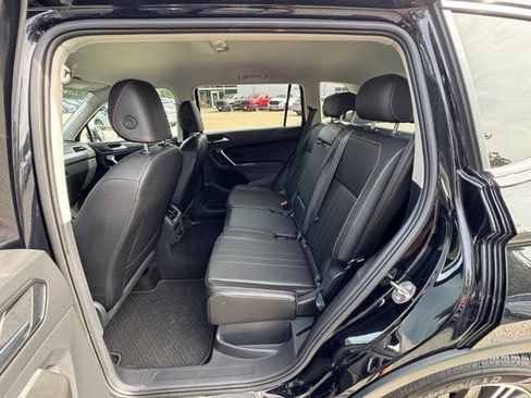 Certified 2024 Volkswagen Tiguan Wolfsburg Edition AWD/4WD image 9