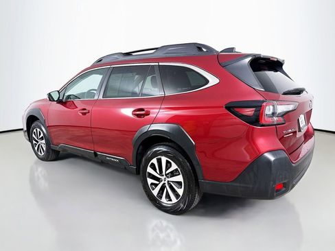 Used 2025 Subaru Outback Premium image 5