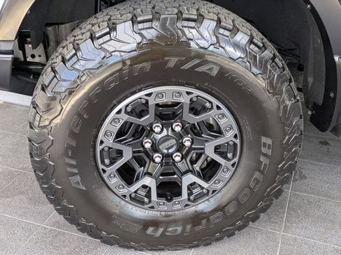 Used 2024 Ford F150 Raptor w/ Equipment Group 803A Raptor R AWD/4WD image 7