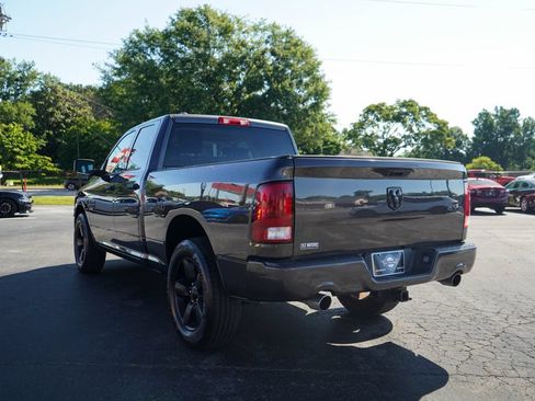 Used 2019 RAM 1500 Express w/ Express Value Package AWD/4WD image 3