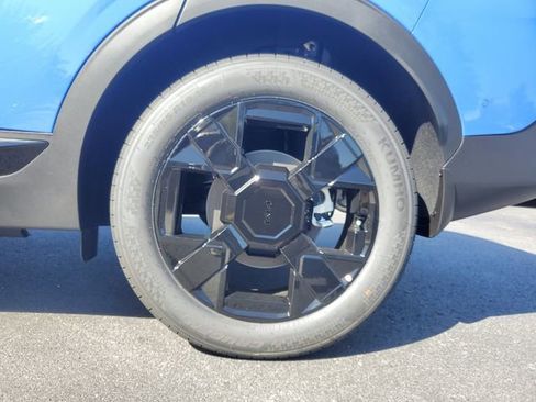 New 2026 Kia Sportage X-Line w/ X-Line Technology Package image 7