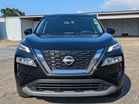 Used 2023 Nissan Rogue SV FWD image 9