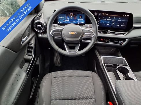 Used 2025 Chevrolet Equinox LT image 13