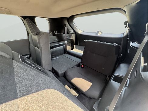 Used 2024 Mitsubishi Outlander ES image 14