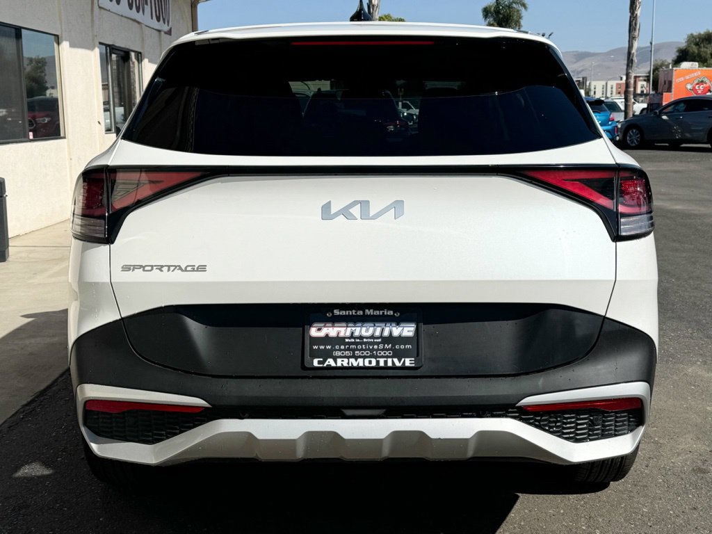 Used 2024 Kia Sportage LX FWD image 5