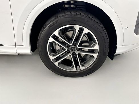 Certified 2025 Audi Q5 Premium Plus w/ Premium Plus AWD/4WD image 31