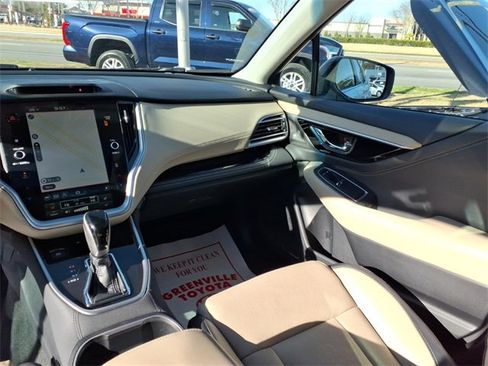 Used 2022 Subaru Outback Limited w/ Popular Package #2 image 11