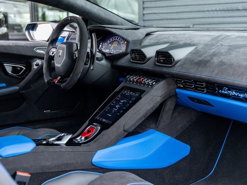 Used 2023 Lamborghini Huracan Tecnica image 48