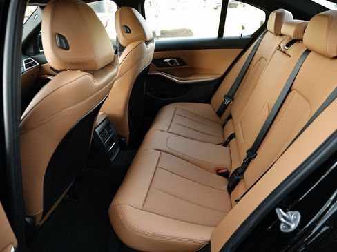 New 2025 BMW 330i xDrive Sedan w/ Convenience Package image 24