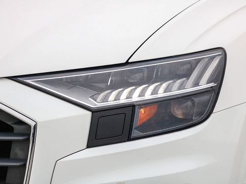 Used 2023 Audi Q8 Premium w/ Convenience Package image 5