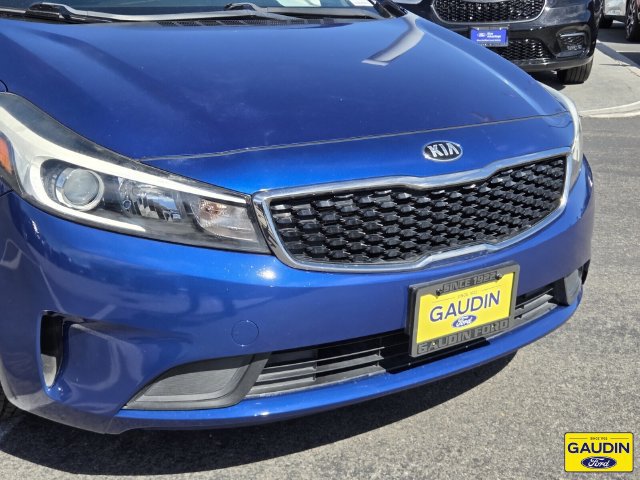 Used 2017 Kia Forte LX FWD image 2