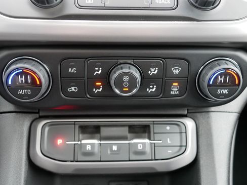 Certified 2023 GMC Acadia AT4 w/ Technology Package image 23