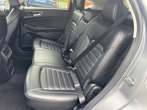 Used 2023 Ford Edge SEL AWD/4WD image 9