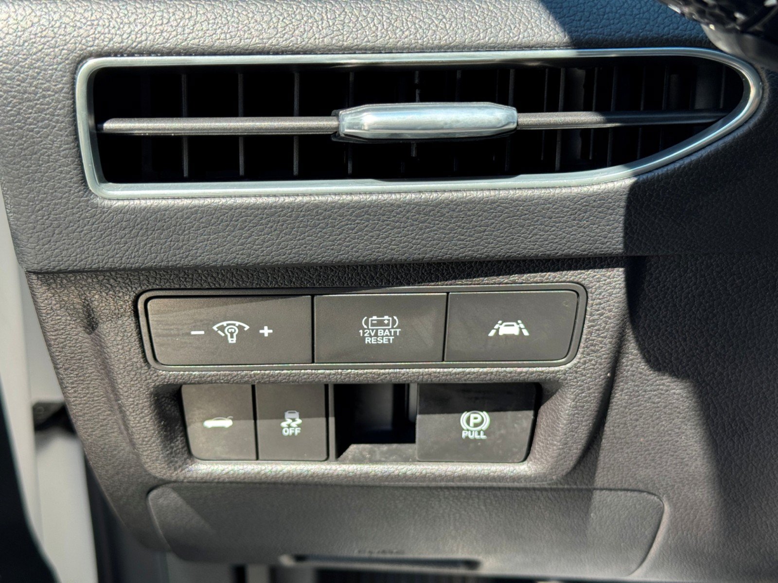 Used 2021 Hyundai Sonata Limited FWD image 17