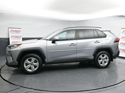 Used 2020 Toyota RAV4 XLE image 5