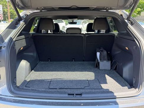 Used 2023 Volkswagen Atlas Cross Sport SE w/ Black Wheel Package AWD/4WD image 6
