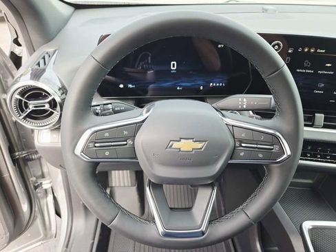 New 2026 Chevrolet Equinox LT w/ LPO, Floor Liner Package image 15