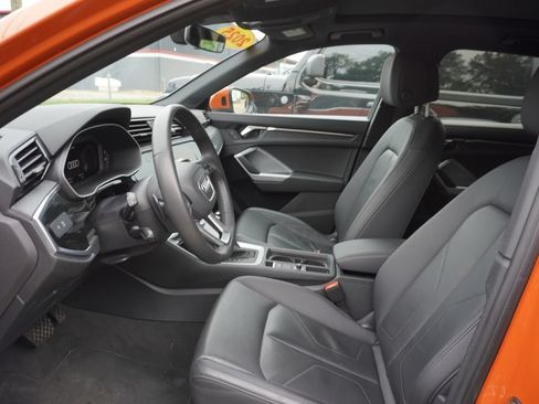Used 2025 Audi Q3 2.0T Premium AWD/4WD image 2