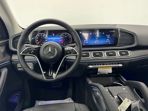 New 2026 Mercedes-Benz GLE 350 4MATIC image 3