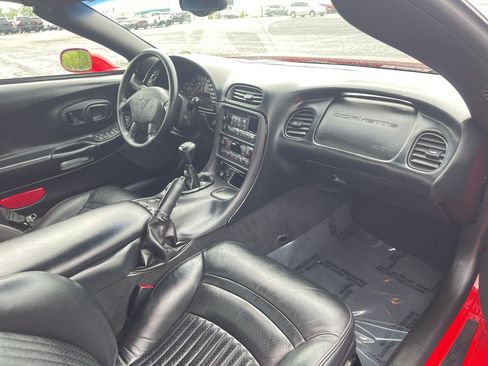 Used 2003 Chevrolet Corvette Convertible w/ Preferred Equipment Group1 RWD image 22
