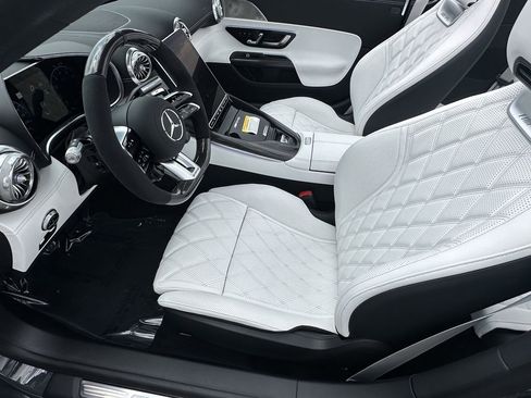 New 2026 Mercedes-Benz SL 63 AMG 4MATIC image 10