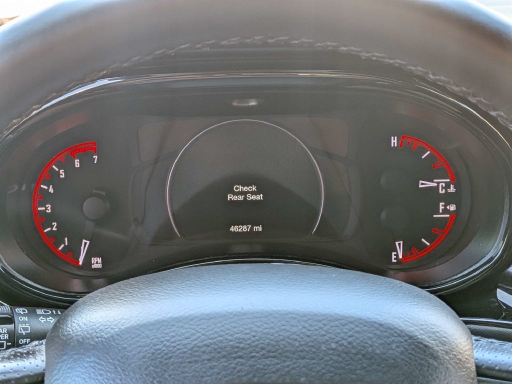 Used 2022 Dodge Durango R/T w/ Tow 'N Go Package AWD/4WD image 32