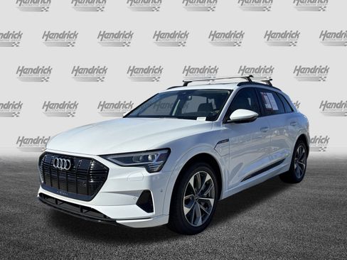 Used 2021 Audi e-tron Premium Plus image 5