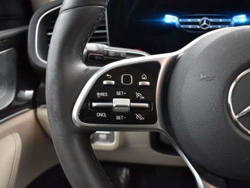 Used 2020 Mercedes-Benz GLE 450 4MATIC w/ MBUX Technology Package image 10