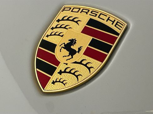 Used 2023 Porsche Panamera 4 Platinum Edition image 34