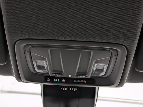 Used 2023 Chevrolet Silverado 1500 Custom image 34