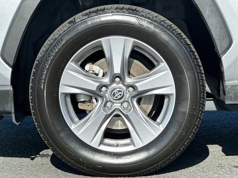 Certified 2022 Toyota RAV4 LE image 30
