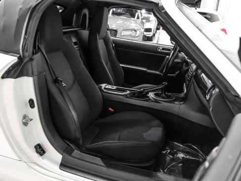 Used 2013 MAZDA MX-5 Miata Sport RWD image 22