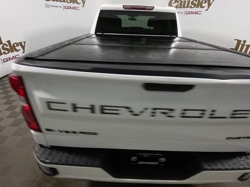 Used 2019 Chevrolet Silverado 1500 Custom w/ Custom Convenience Package image 7