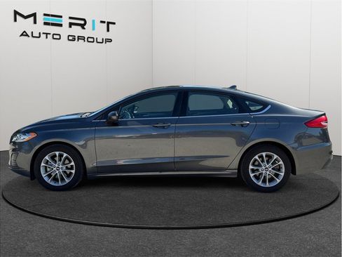 Used 2020 Ford Fusion SE FWD image 5